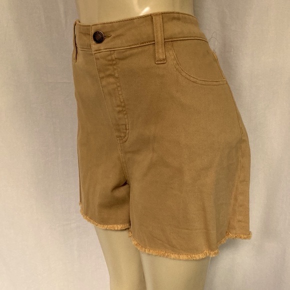 AVA & VIV Jeans Midi Shorts Women’s Size 18W Frayed Hems Golden Color NWOT - Picture 5 of 7